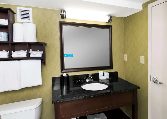 Hampton Hanes Mall 3* Winston-Salem