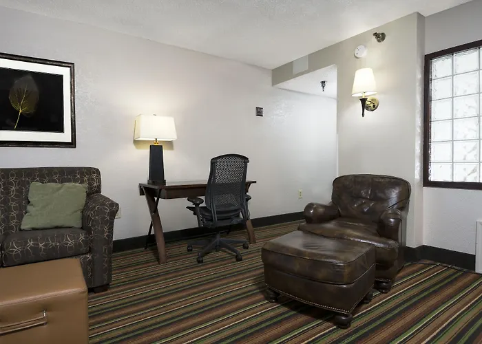 Hampton Hanes Mall 3* Winston-Salem