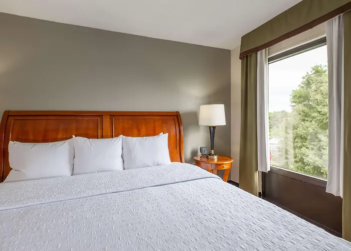 Hampton Hanes Mall