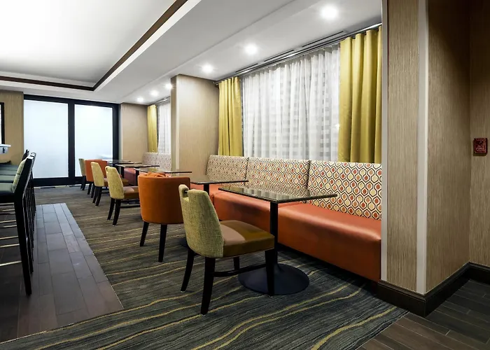 Hampton Hanes Mall Hotel Winston-Salem